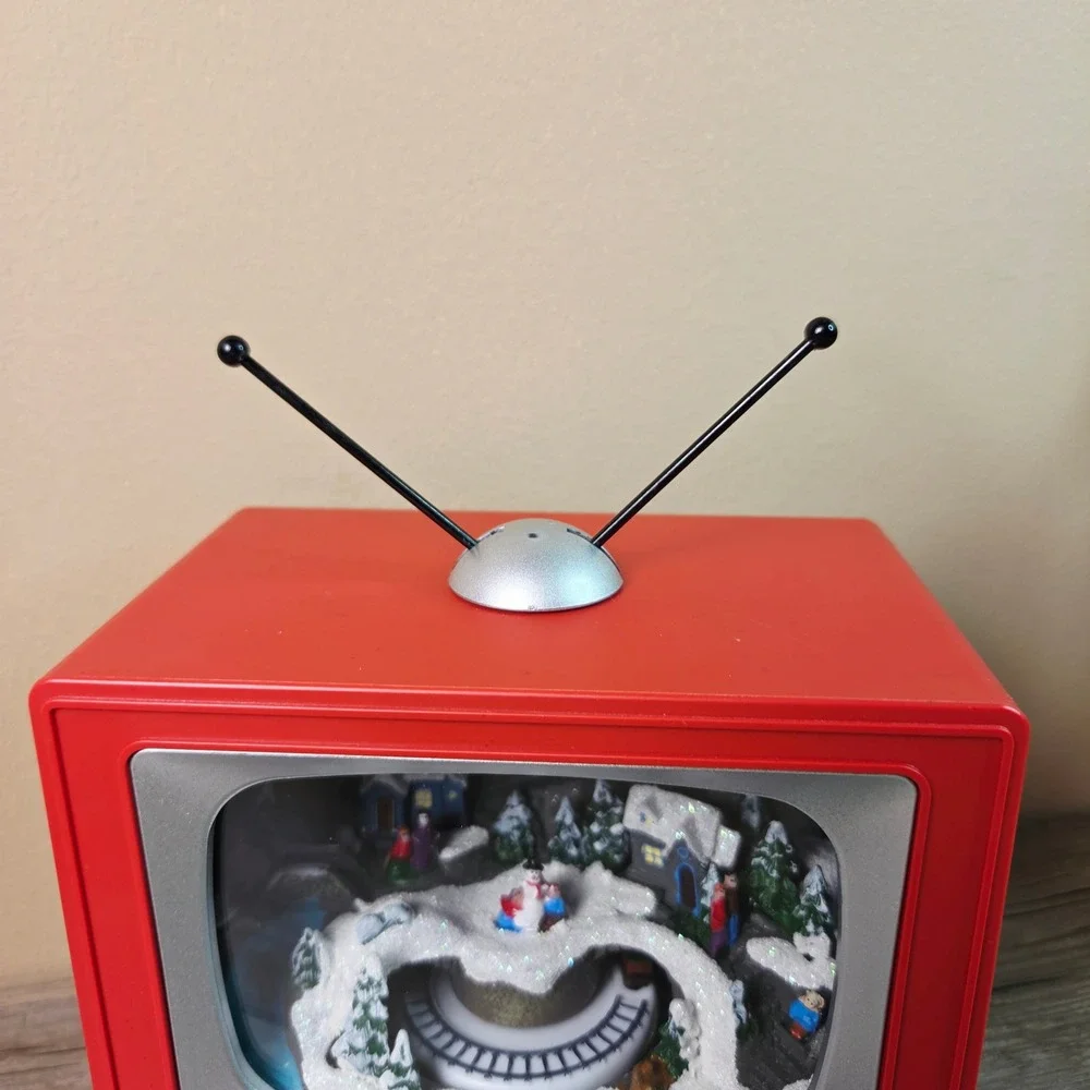 Retro TV Christmas Village‎ Scene Animated Lighted Holiday Decoration Train